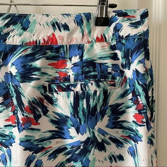 IZOD Golf Tennis Athletic Skort Skirt White Blue Red Floral Print Size 2 - Picture 7 of 16
